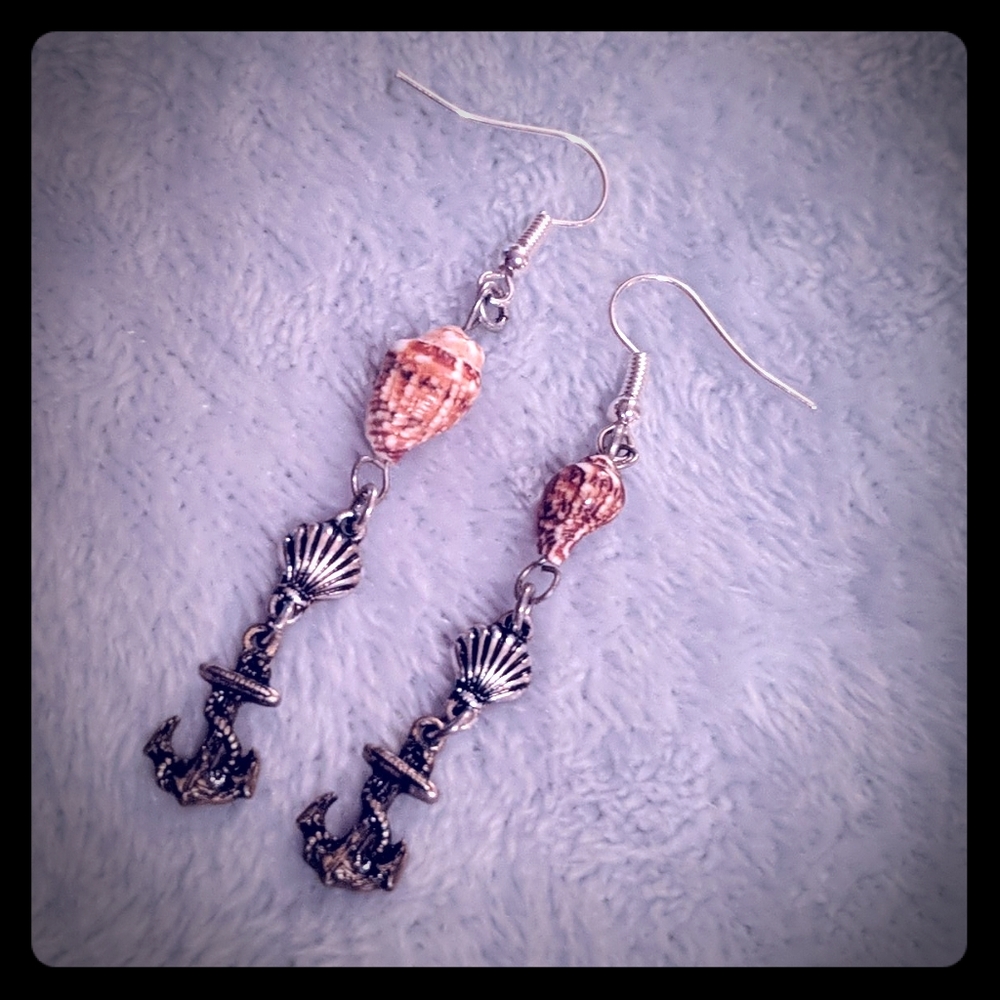 Handcrafted maritime theme earrings - Picture 1 of 2